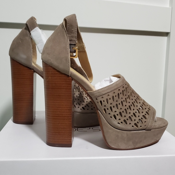 NWT! Joe's Jeans Lorne platform sandals - Picture 11 of 11